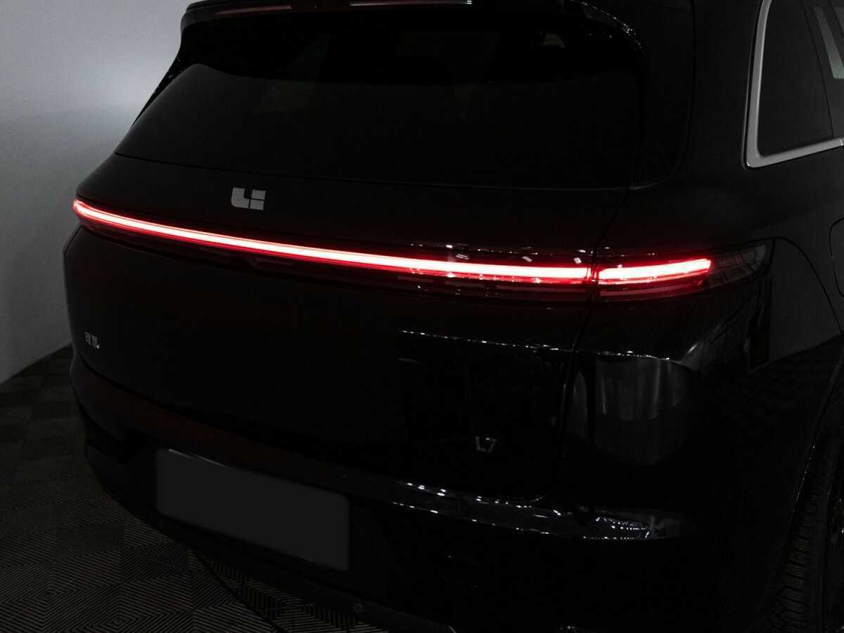 LiXiang L7 2023 года с пробегом. Фото: #36