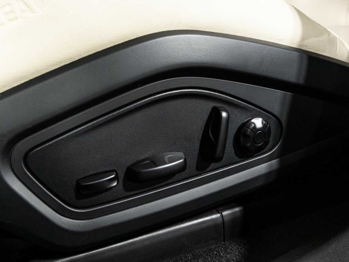 Porsche Taycan 2020 года с пробегом. Фото: #18