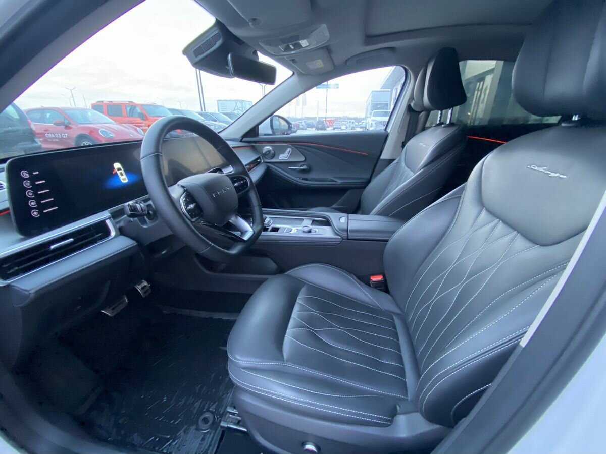 Chery Arrizo 8 2023 года с пробегом. Фото: #14