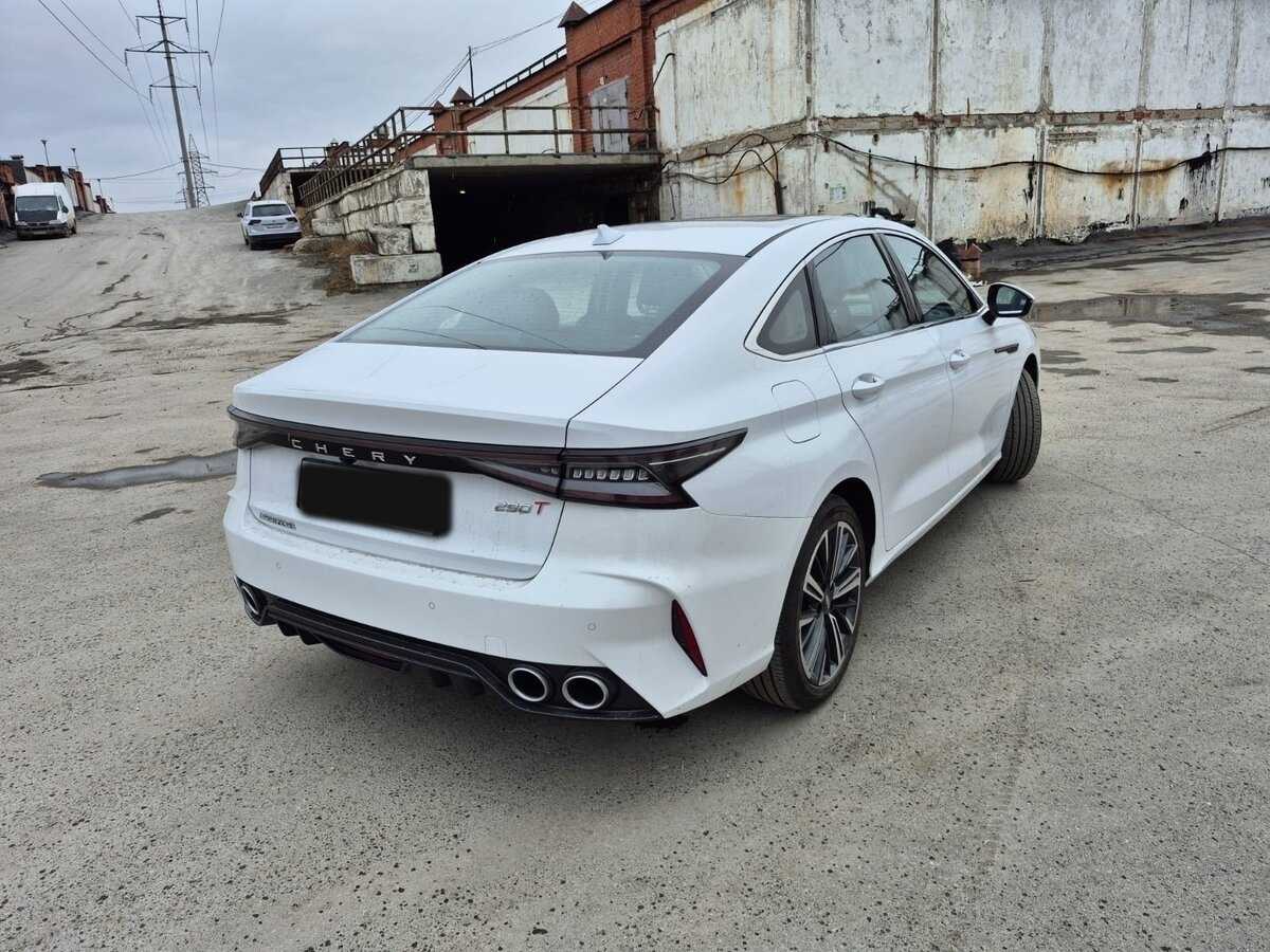Chery Arrizo 8 2023 года с пробегом. Фото: #3