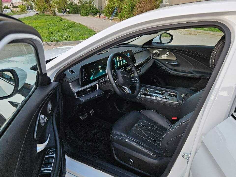 Chery Arrizo 8 2023 года с пробегом. Фото: #7