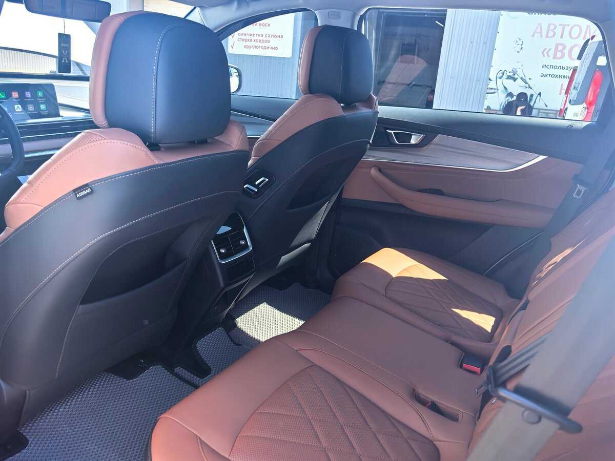 Chery Tiggo 8 Pro e+ 2023 года с пробегом. Фото: #7