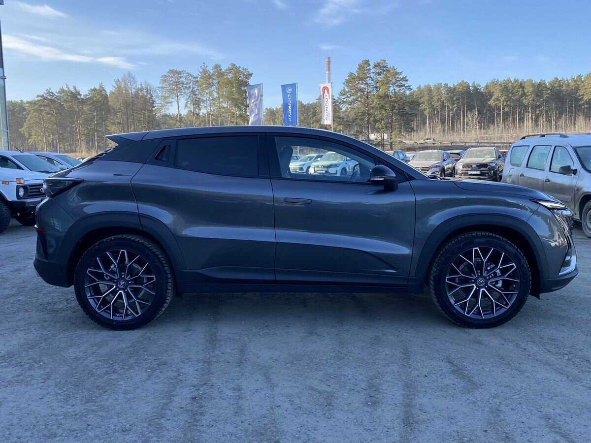 Changan UNI-T 2023 года с пробегом. Фото: #3