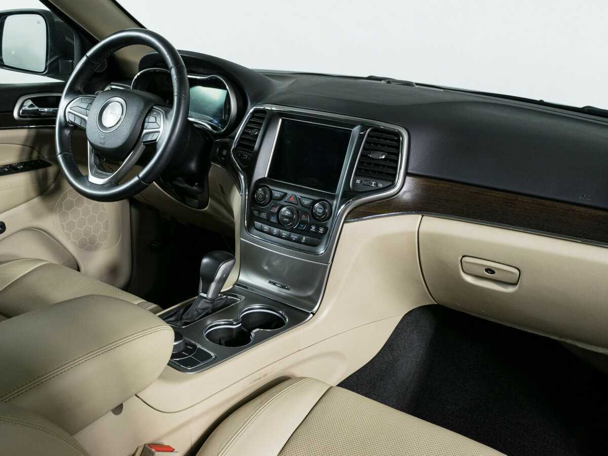 Jeep Grand Cherokee 2018 года с пробегом. Фото: #10