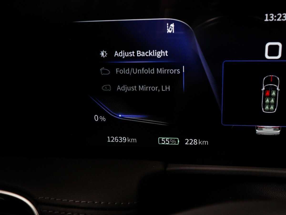 Hongqi E-HS9 2022 года с пробегом. Фото: #10