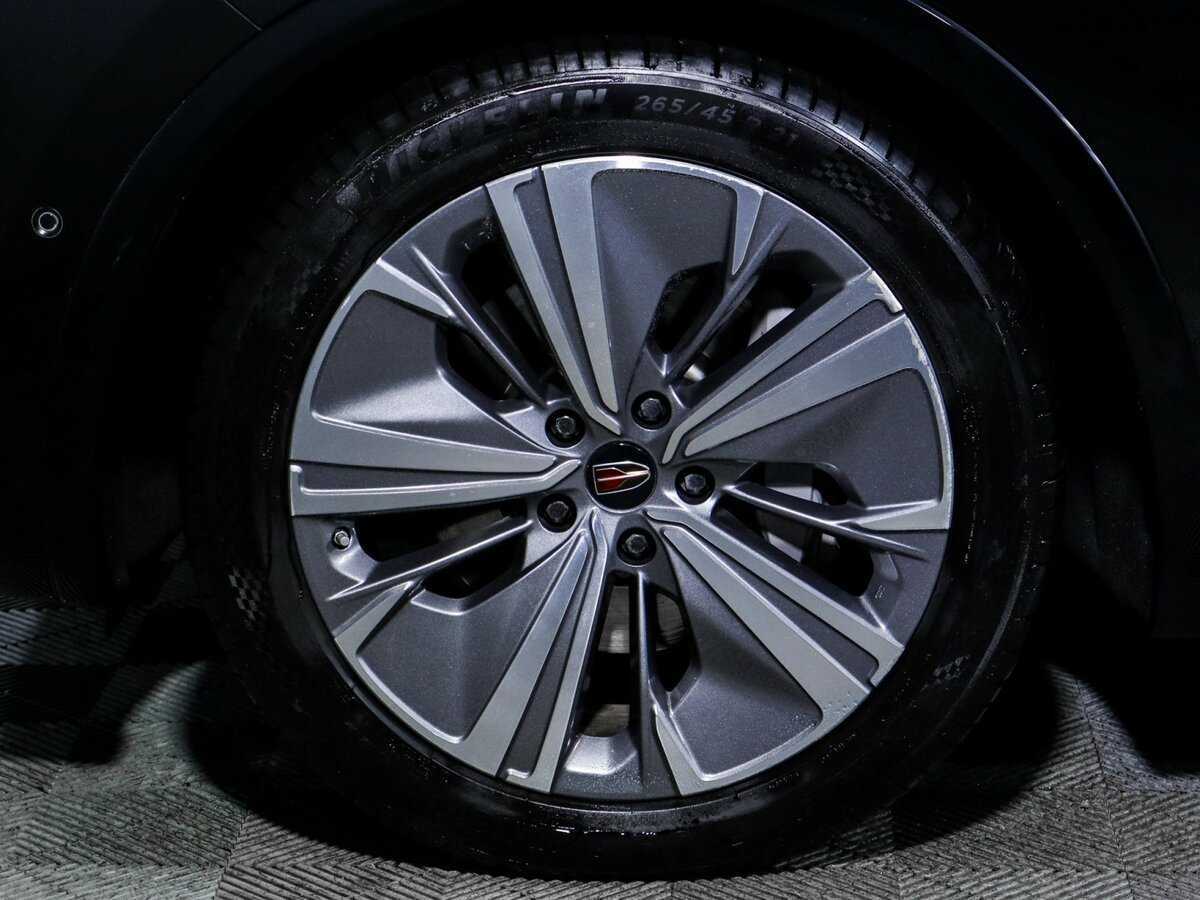 Hongqi E-HS9 2022 года с пробегом. Фото: #14