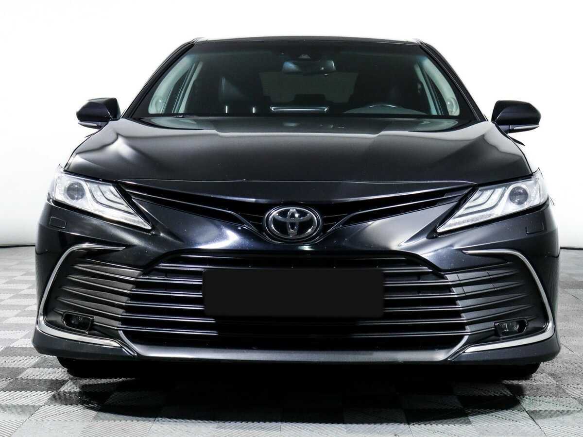 Toyota Camry 2021 года с пробегом. Фото: #1