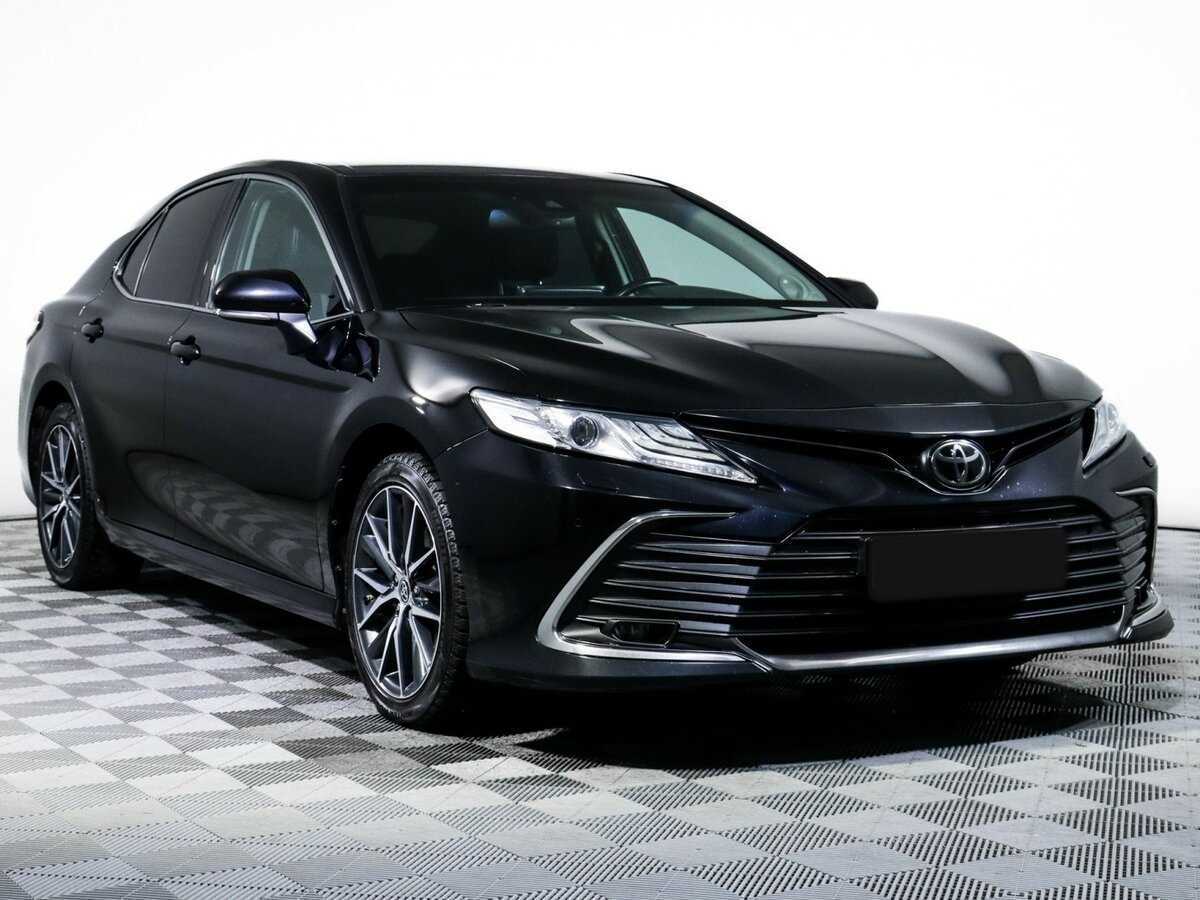 Toyota Camry 2021 года с пробегом. Фото: #2