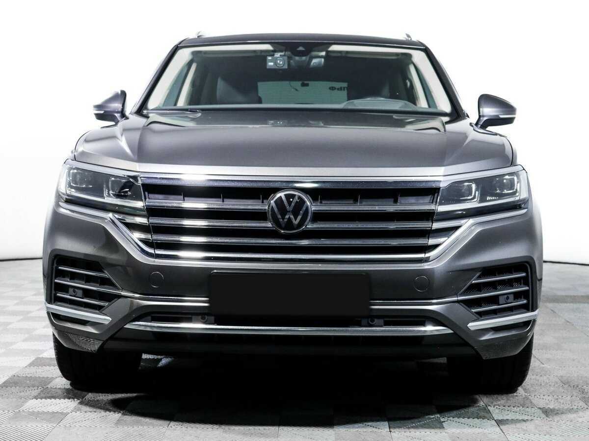 Volkswagen Touareg 2020 года с пробегом. Фото: #1