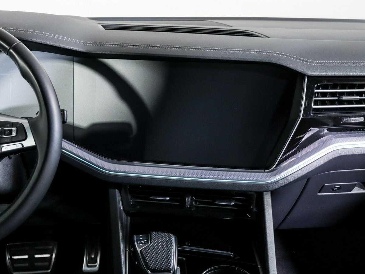 Volkswagen Touareg 2019 года с пробегом. Фото: #9