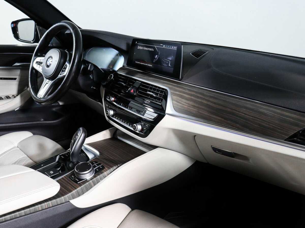 BMW 5 серии 2019 года с пробегом. Фото: #5