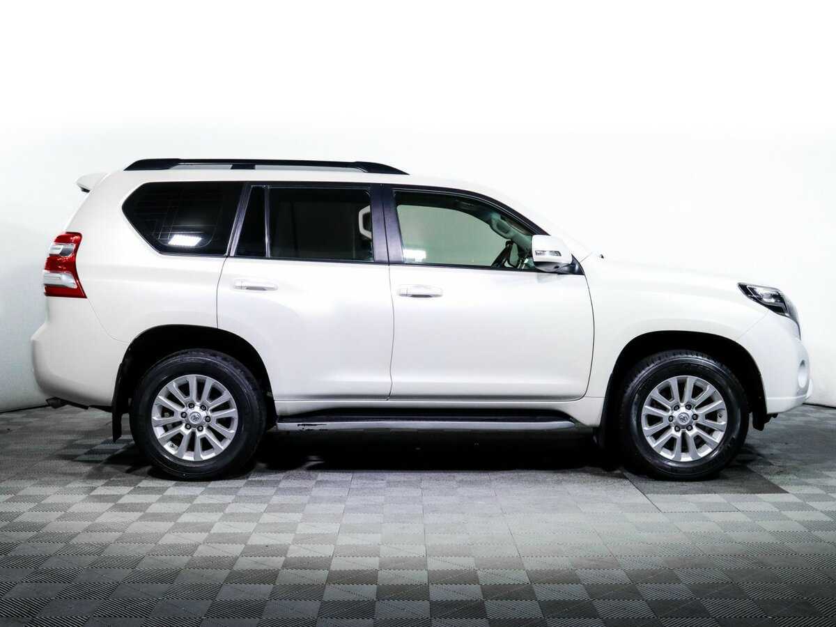 Toyota Land Cruiser Prado 2014 года с пробегом. Фото: #3