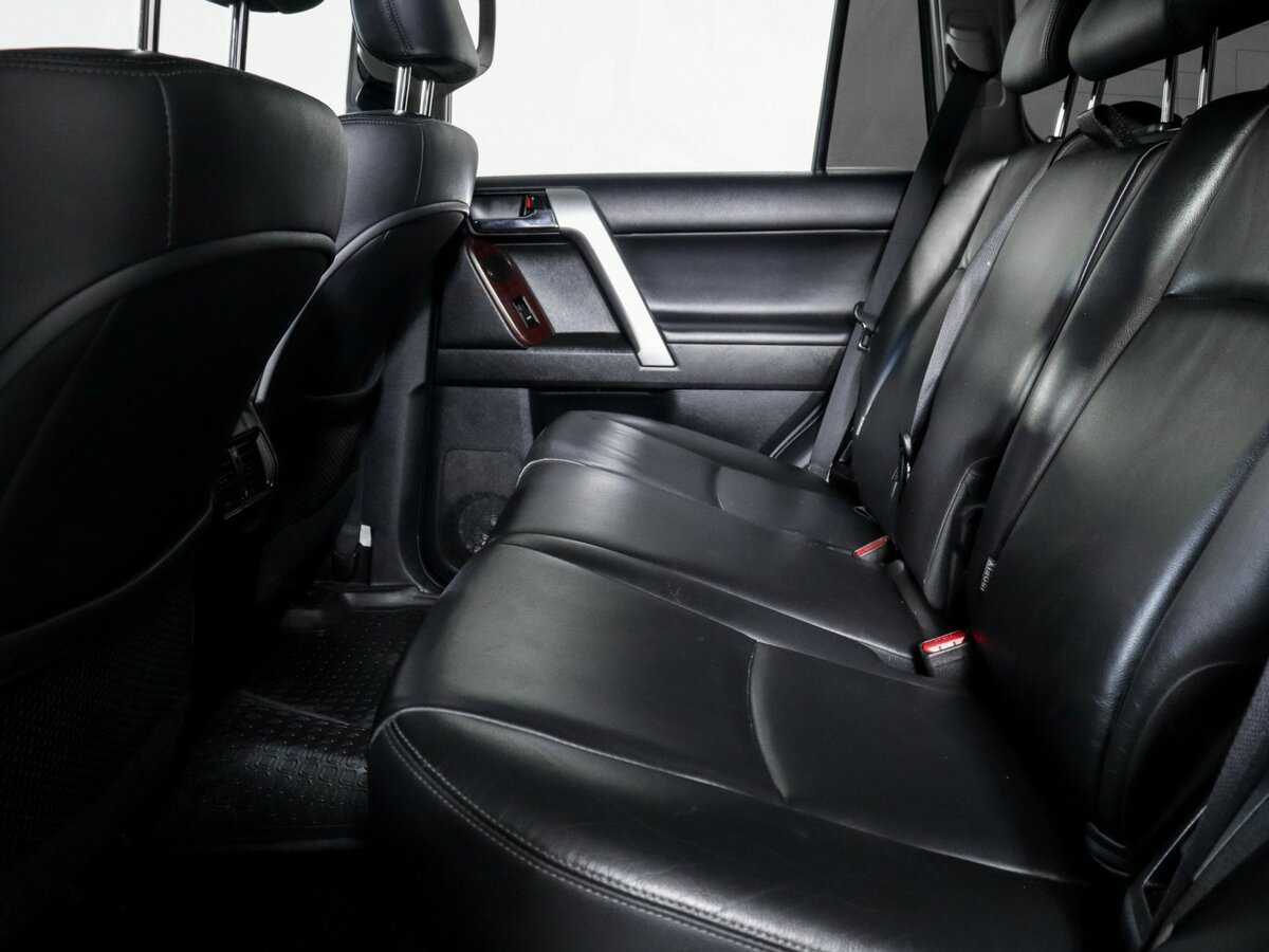 Toyota Land Cruiser Prado 2014 года с пробегом. Фото: #9