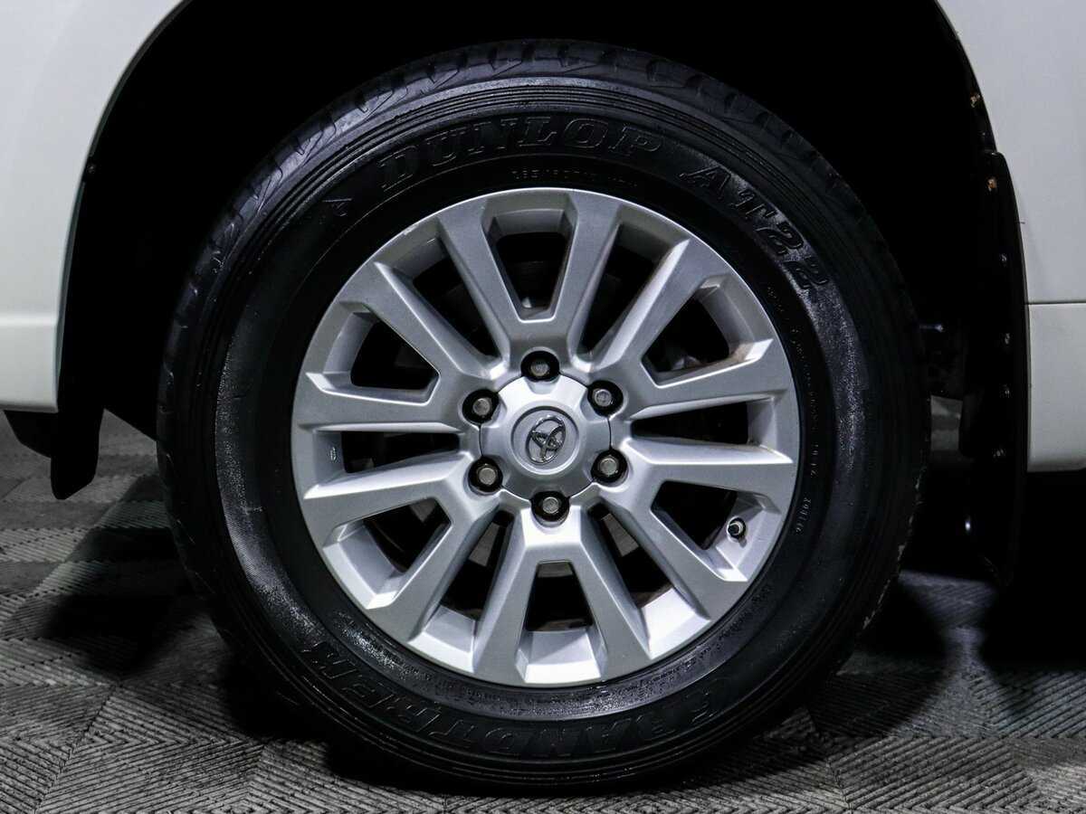 Toyota Land Cruiser Prado 2014 года с пробегом. Фото: #14