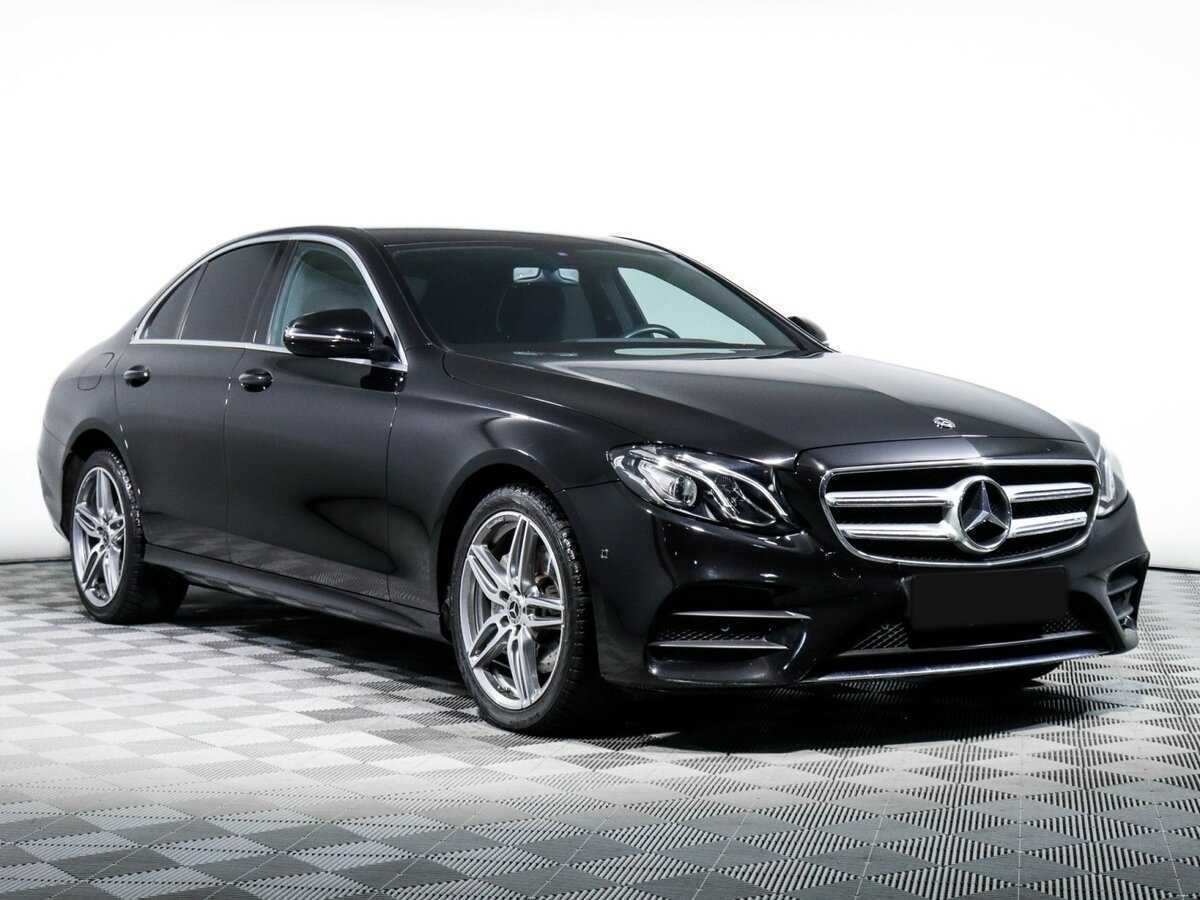 Mercedes-Benz E-Класс 2020 года с пробегом. Фото: #2