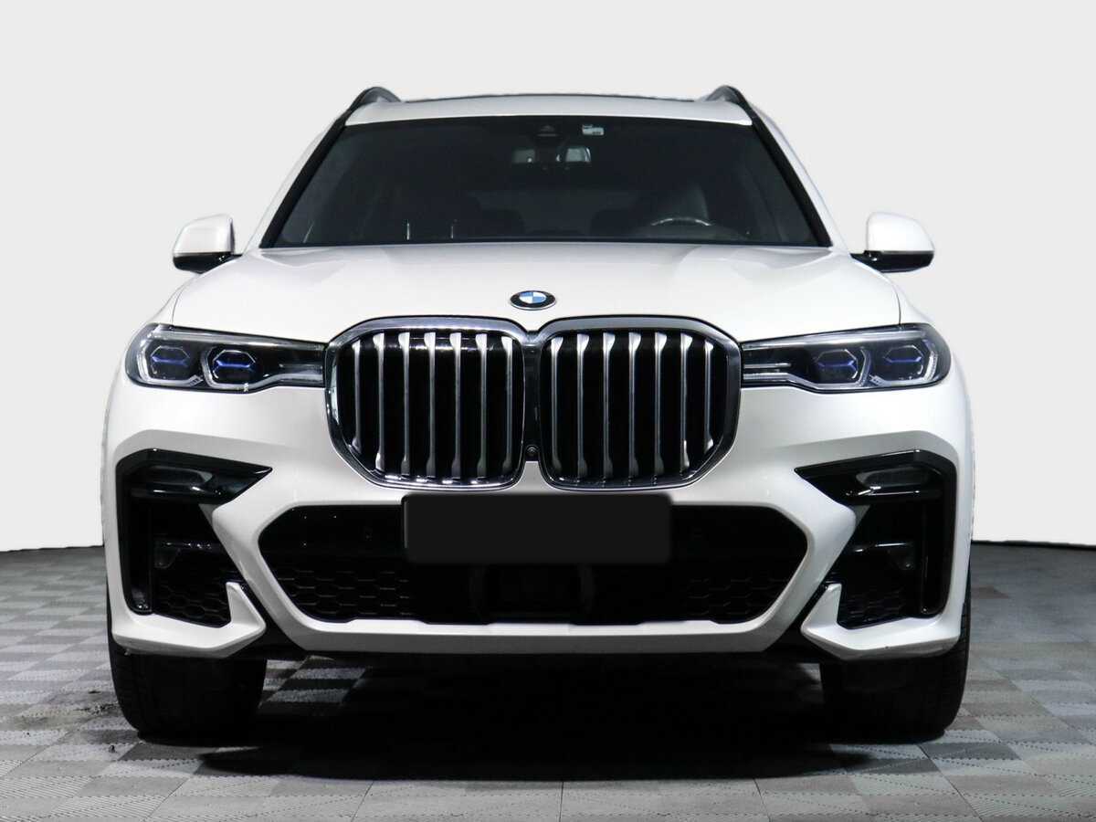 BMW X7 2021 года с пробегом. Фото: #1