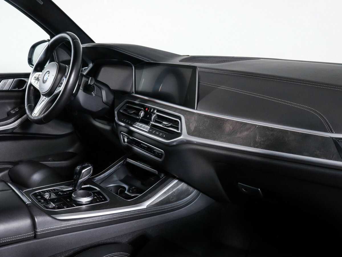 BMW X7 2021 года с пробегом. Фото: #8