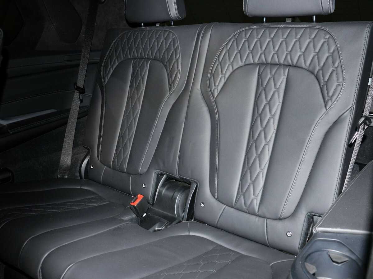 BMW X7 2021 года с пробегом. Фото: #15