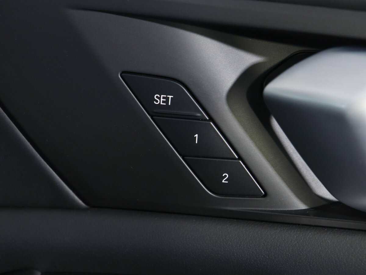 BMW X7 2021 года с пробегом. Фото: #18