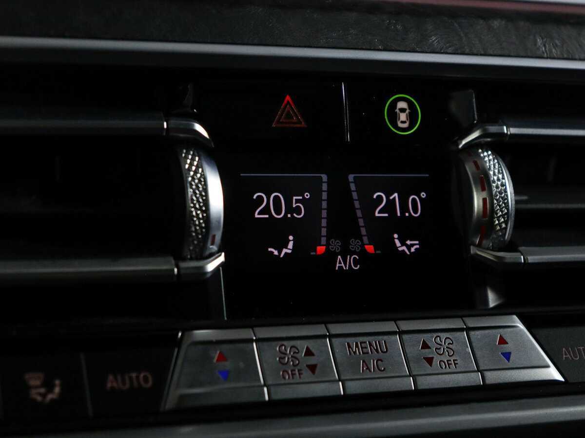 BMW X7 2021 года с пробегом. Фото: #36