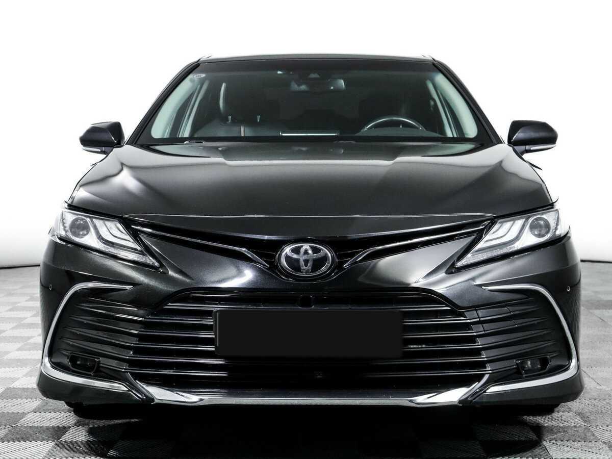 Toyota Camry 2023 года с пробегом. Фото: #1