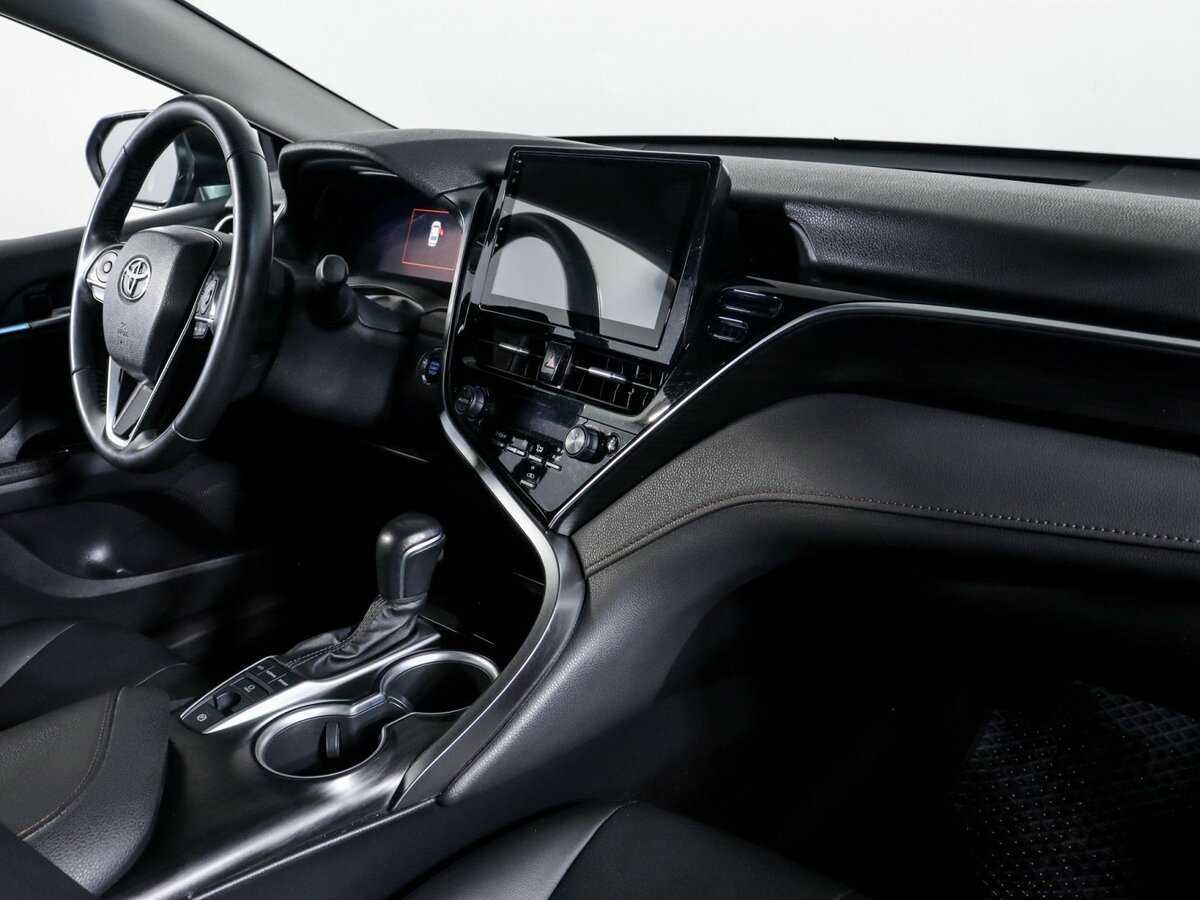 Toyota Camry 2023 года с пробегом. Фото: #8