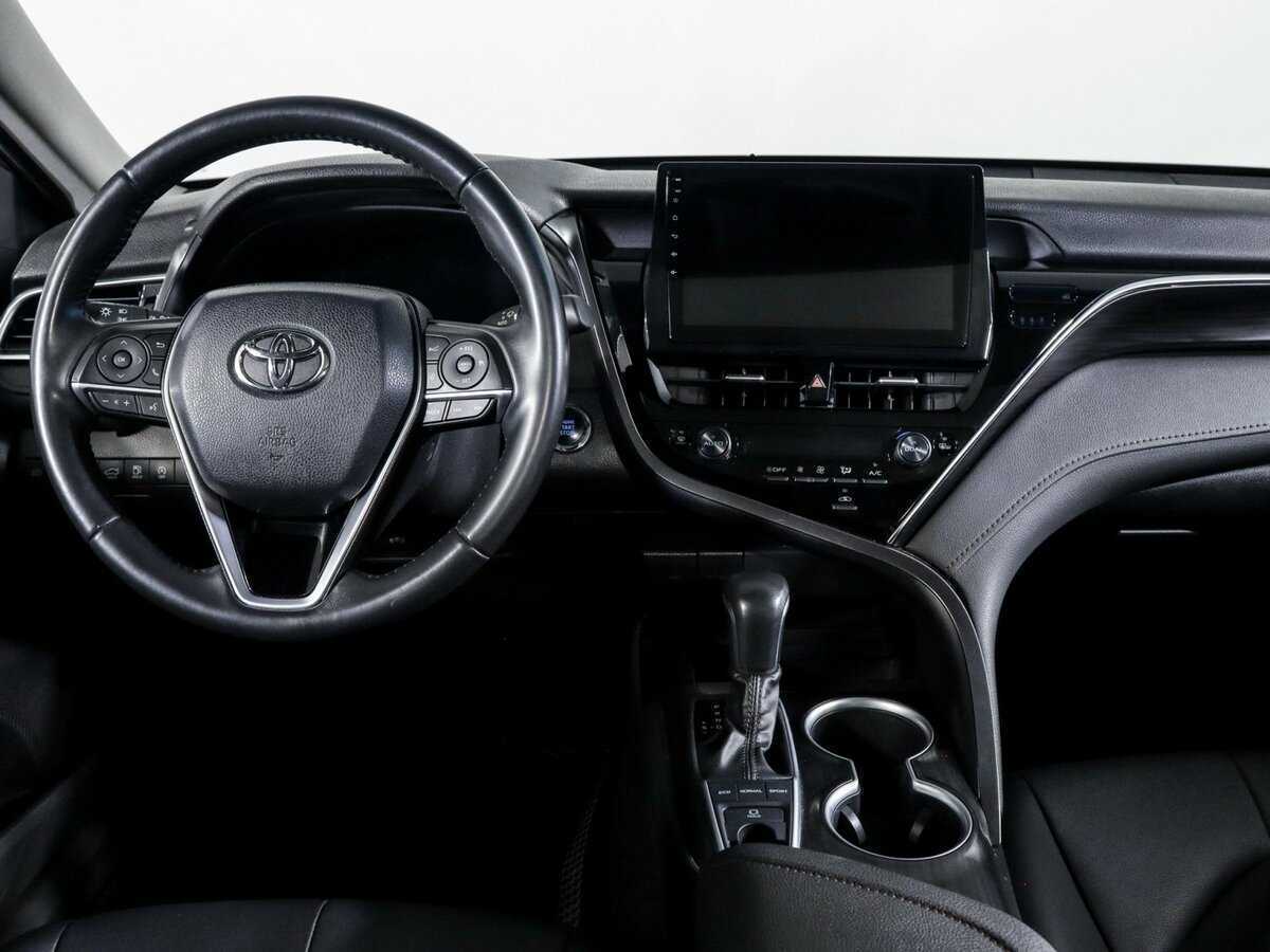 Toyota Camry 2023 года с пробегом. Фото: #11