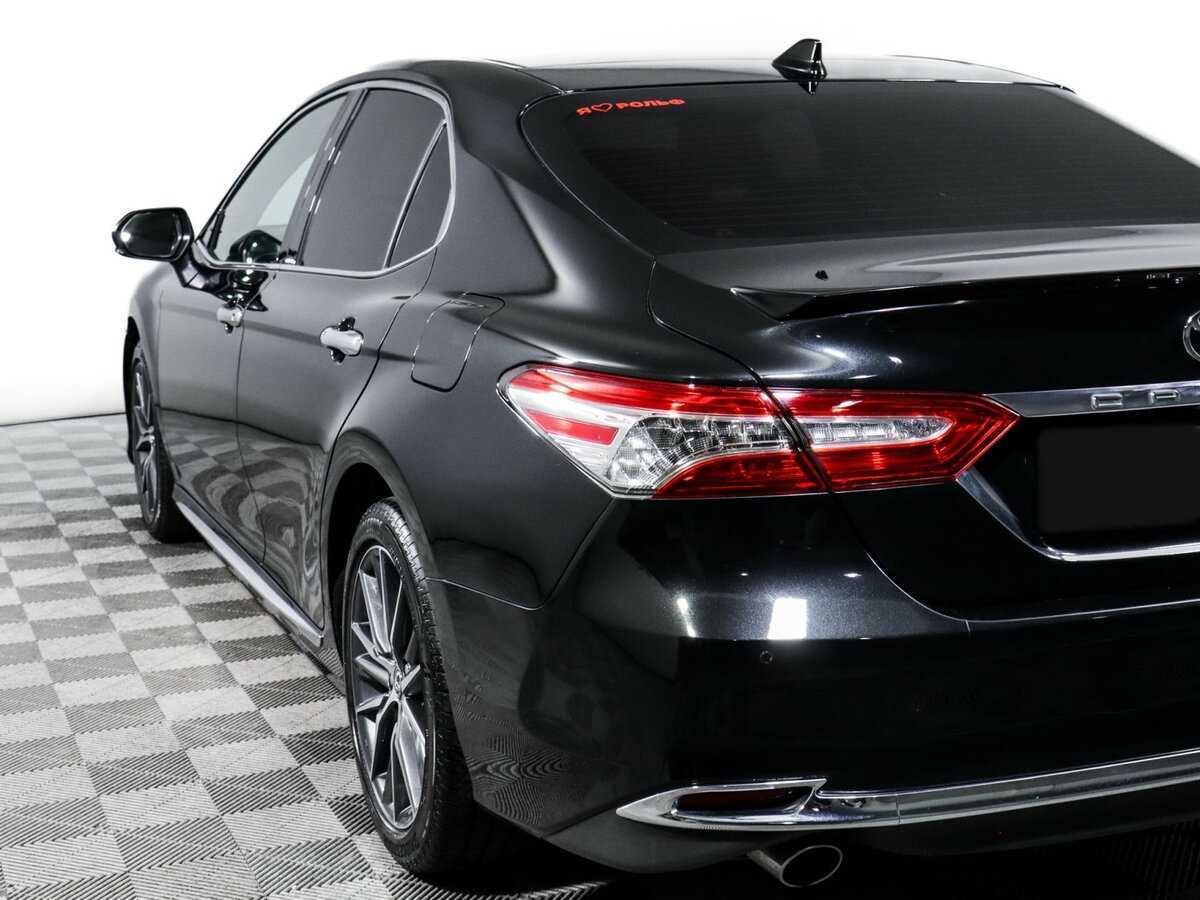 Toyota Camry 2023 года с пробегом. Фото: #18