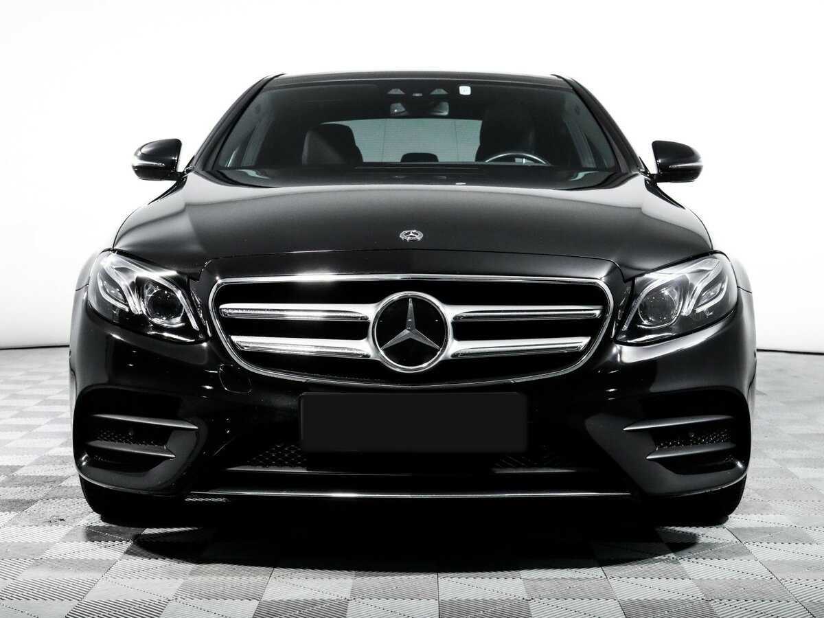 Mercedes-Benz E-Класс 2018 года с пробегом. Фото: #1