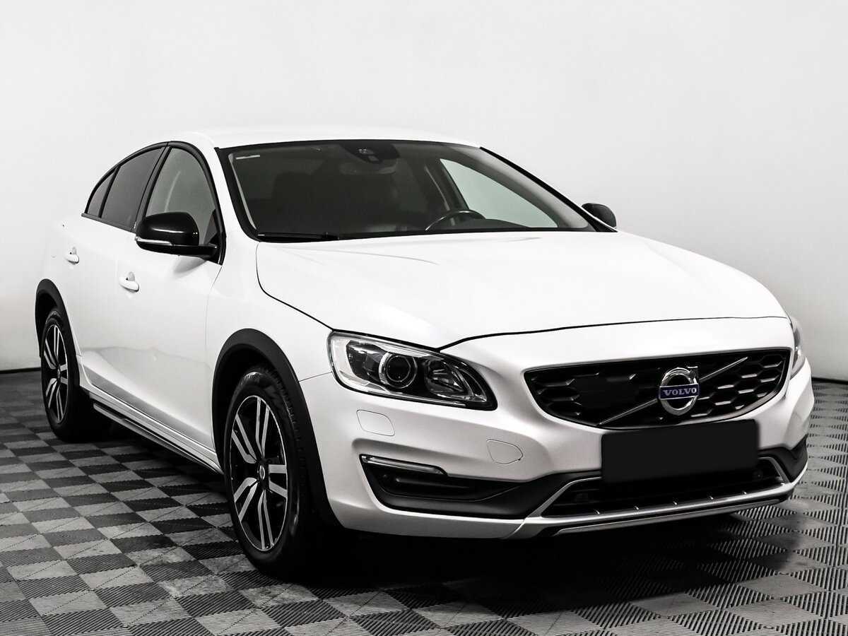 Volvo S60 Cross Country 2015 года с пробегом. Фото: #2