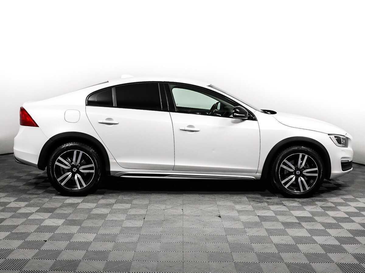 Volvo S60 Cross Country 2015 года с пробегом. Фото: #3