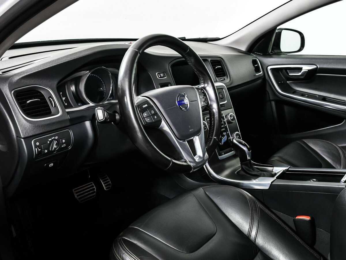 Volvo S60 Cross Country 2015 года с пробегом. Фото: #11