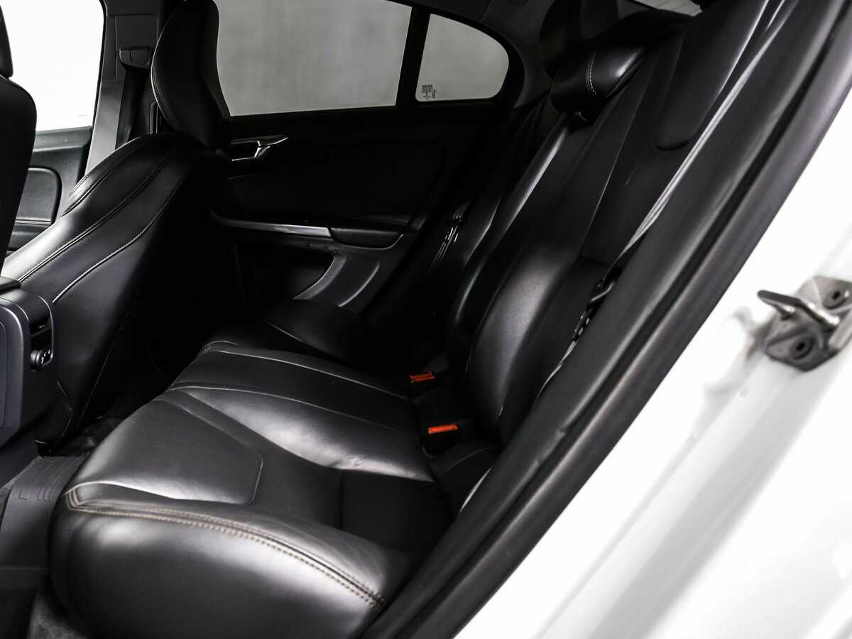 Volvo S60 Cross Country 2015 года с пробегом. Фото: #12