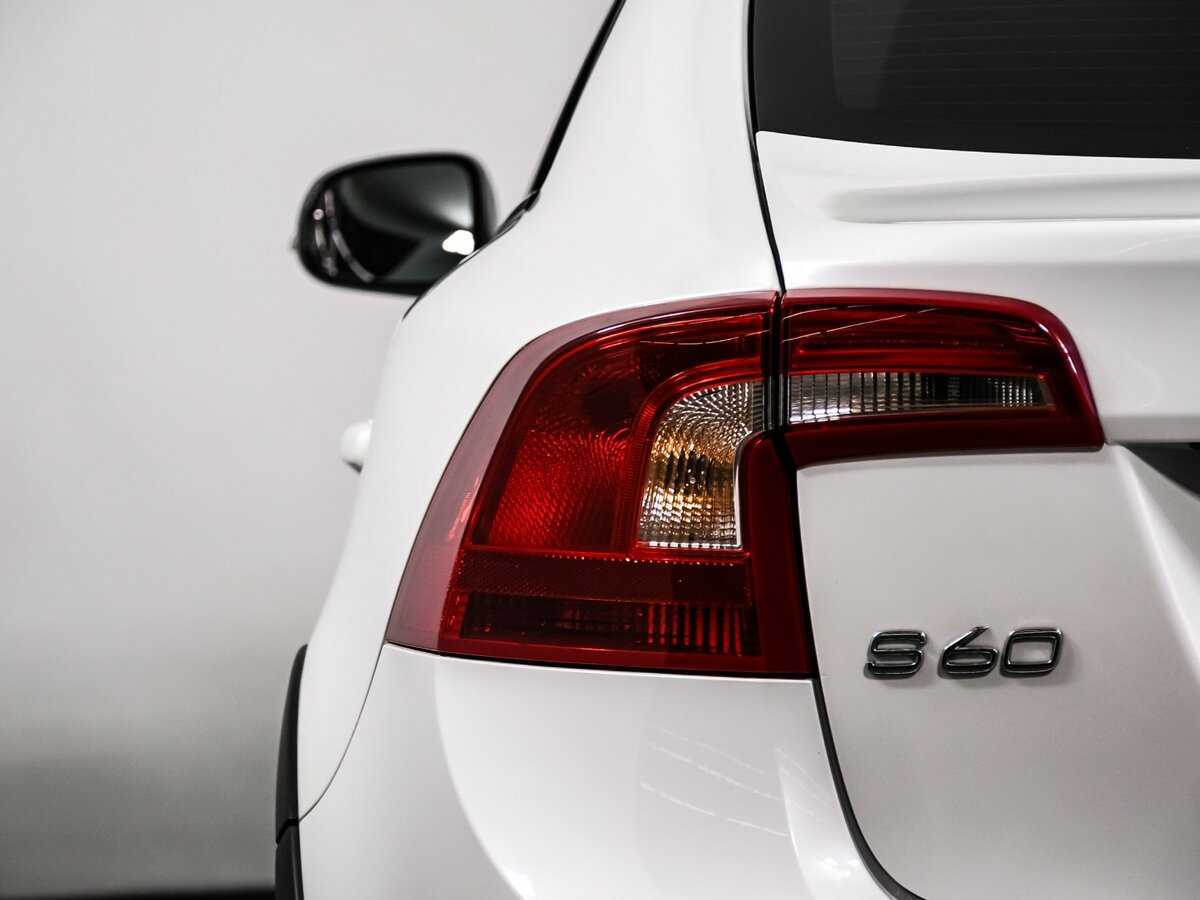 Volvo S60 Cross Country 2015 года с пробегом. Фото: #14