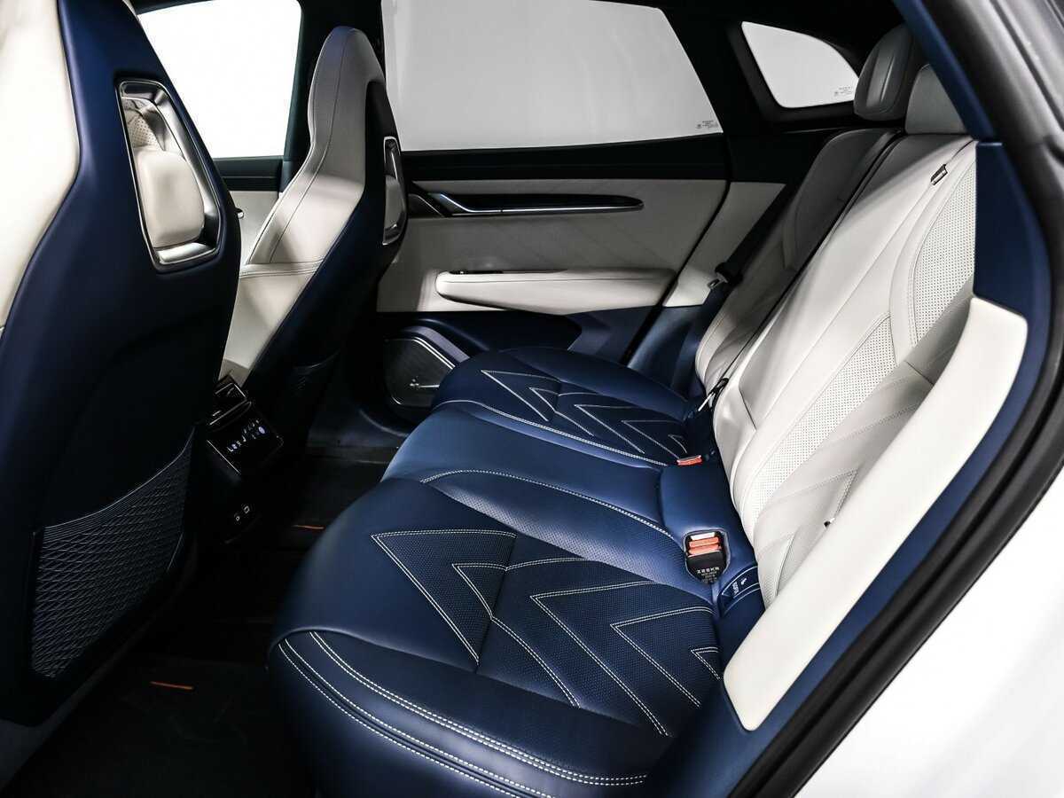 Zeekr 001 2023 года с пробегом. Фото: #13