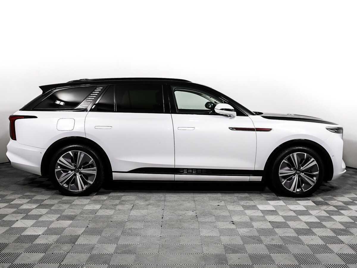 Hongqi E-HS9 2022 года с пробегом. Фото: #3