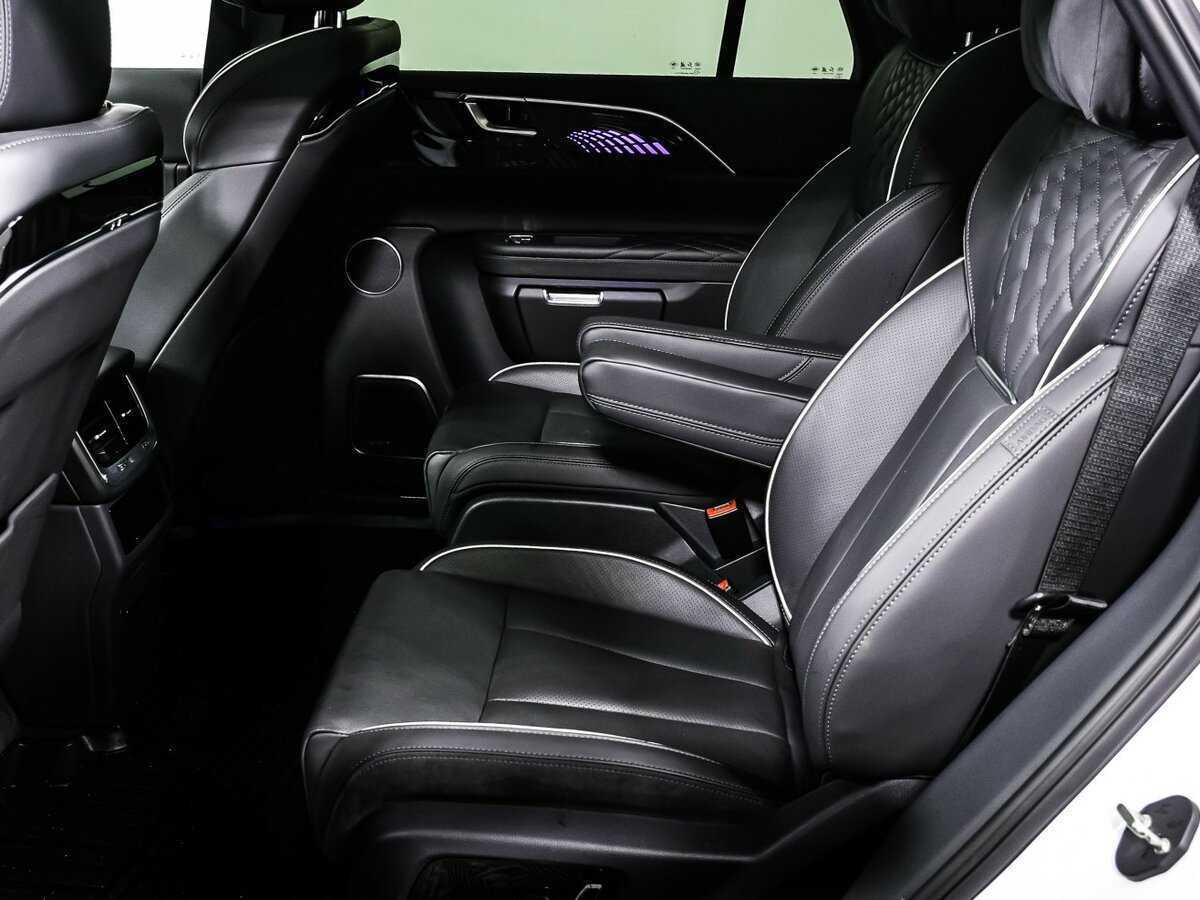 Hongqi E-HS9 2022 года с пробегом. Фото: #13