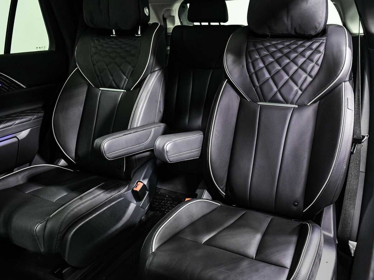 Hongqi E-HS9 2022 года с пробегом. Фото: #14