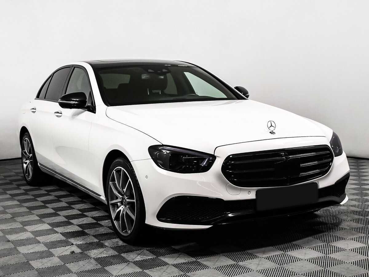 Mercedes-Benz E-Класс 2022 года с пробегом. Фото: #2
