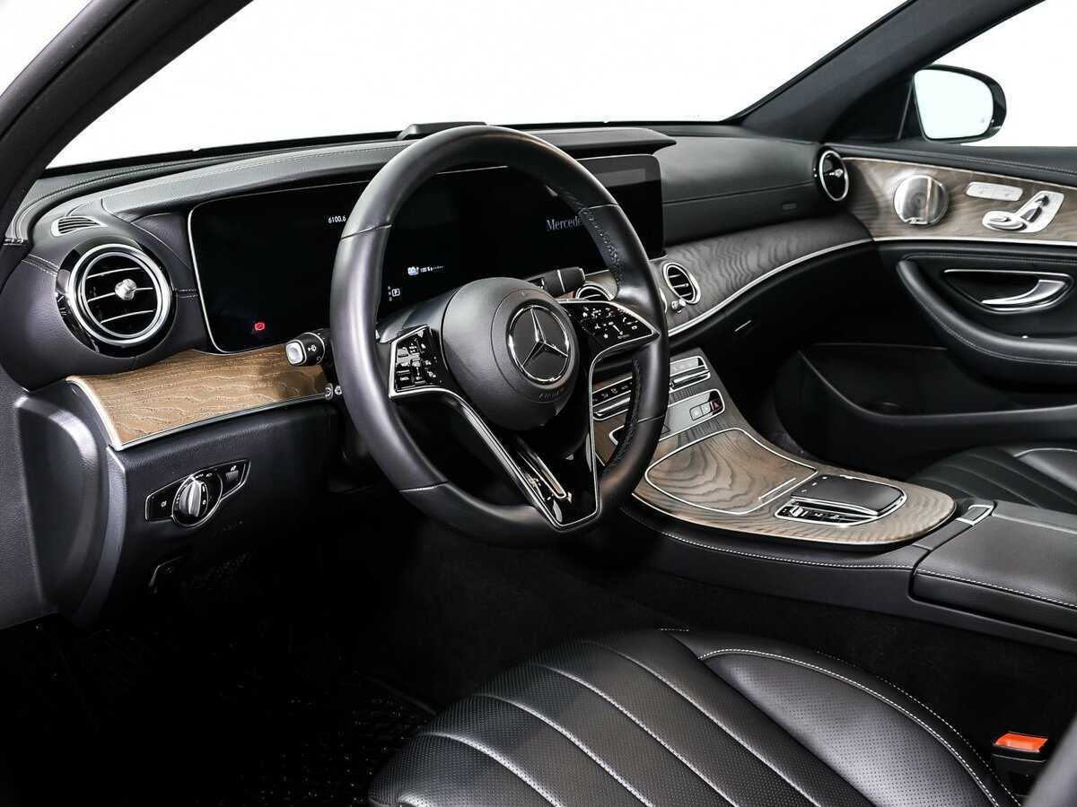 Mercedes-Benz E-Класс 2022 года с пробегом. Фото: #11