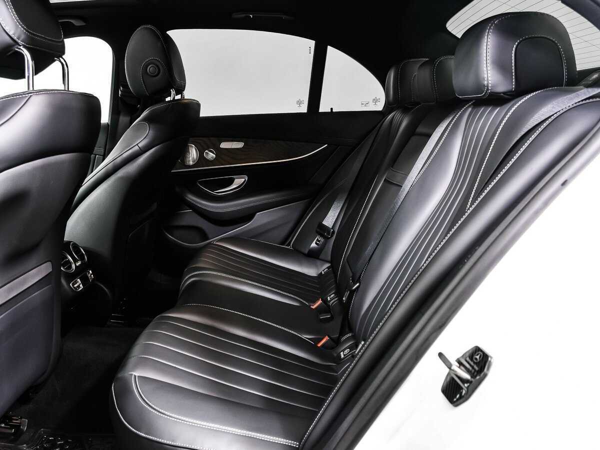 Mercedes-Benz E-Класс 2022 года с пробегом. Фото: #12