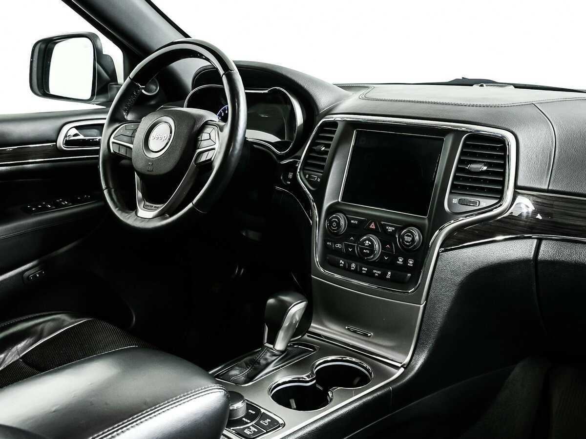 Jeep Grand Cherokee 2017 года с пробегом. Фото: #8