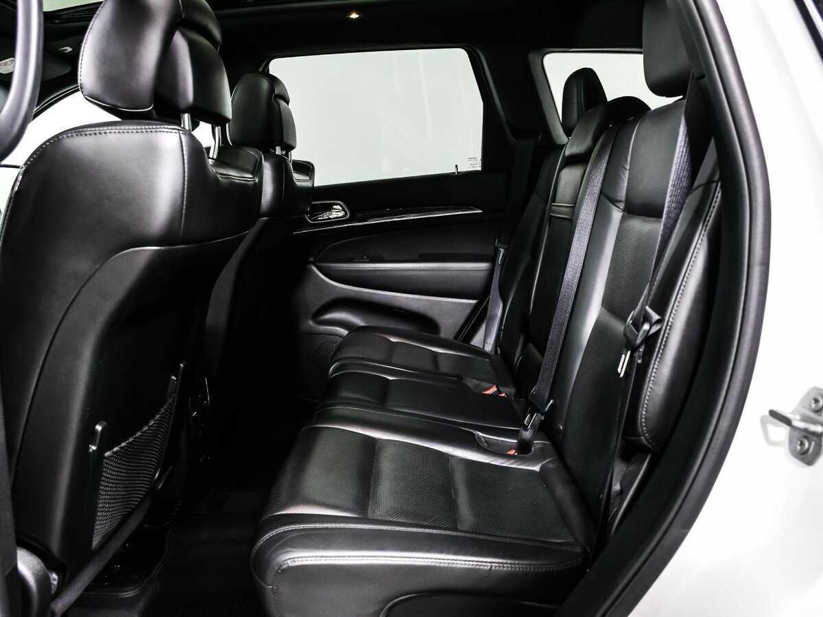 Jeep Grand Cherokee 2017 года с пробегом. Фото: #12