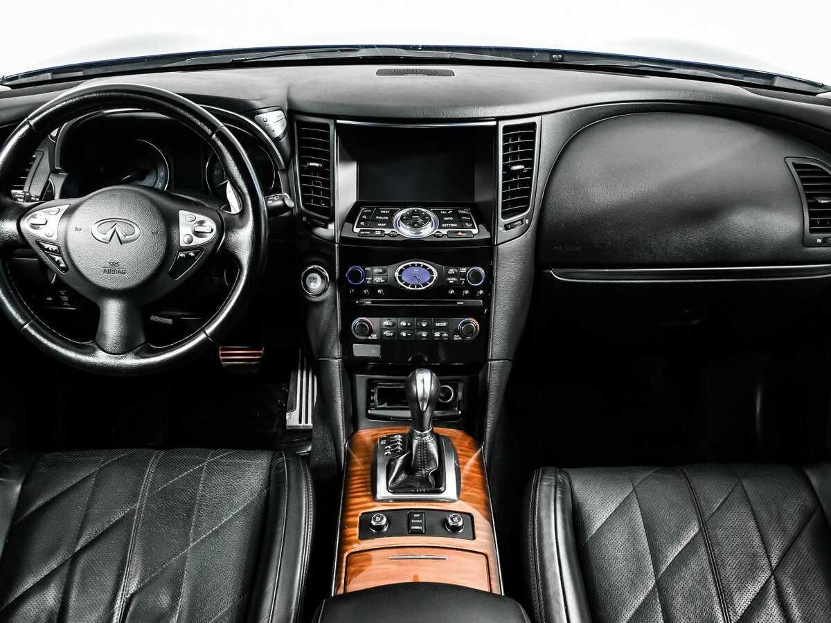 Infiniti QX70 2017 года с пробегом. Фото: #10