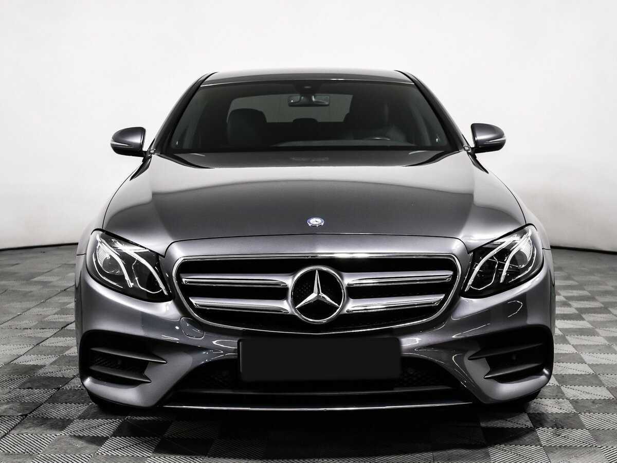 Mercedes-Benz E-Класс 2018 года с пробегом. Фото: #1