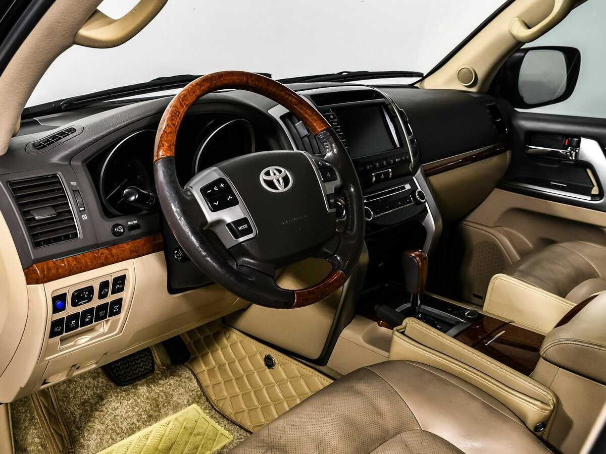 Toyota Land Cruiser 2012 года с пробегом. Фото: #11