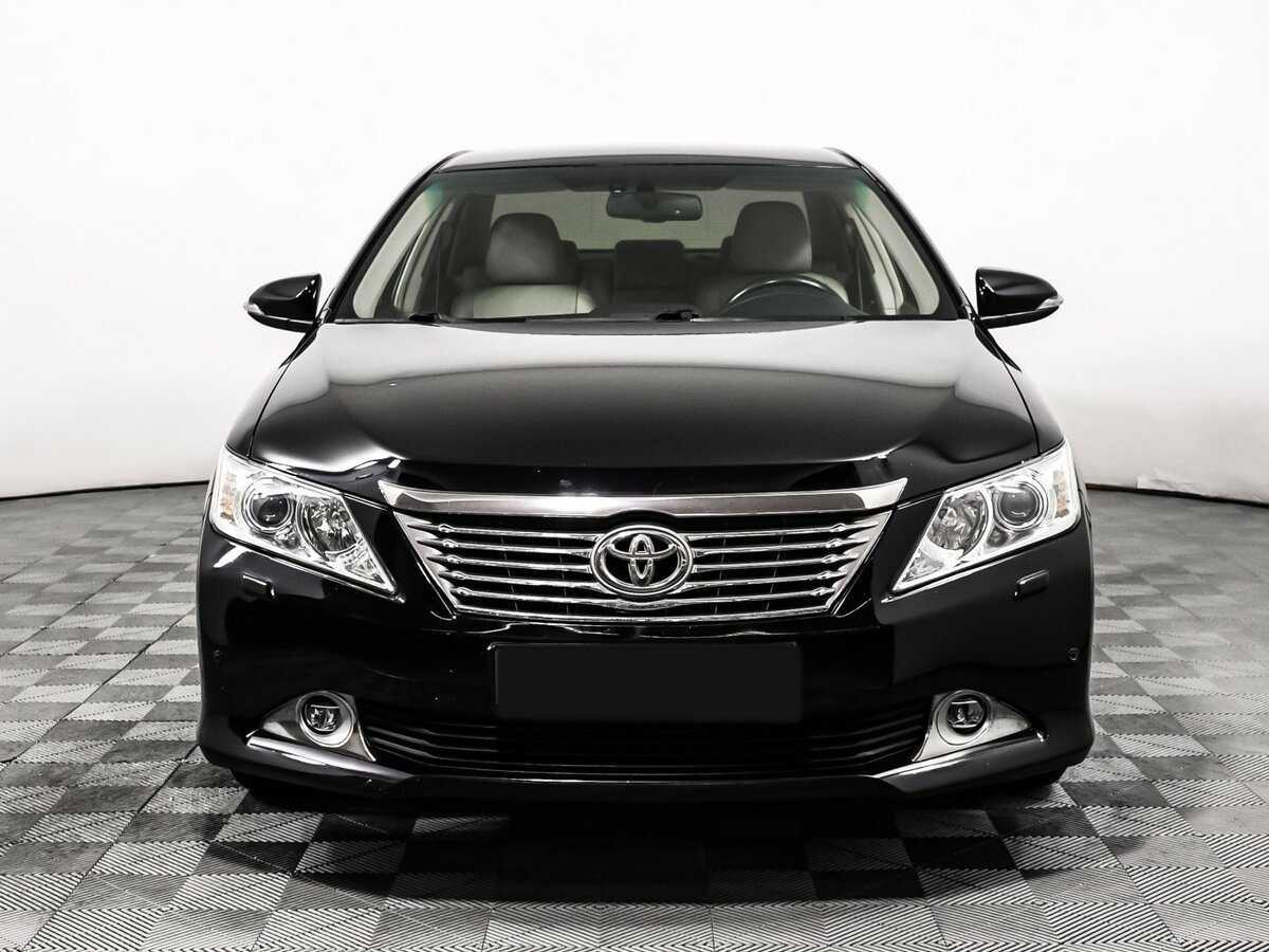 Toyota Camry 2013 года с пробегом. Фото: #1