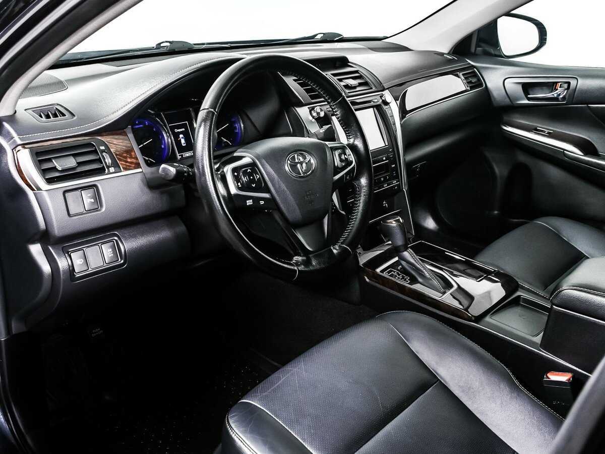 Toyota Camry 2017 года с пробегом. Фото: #11
