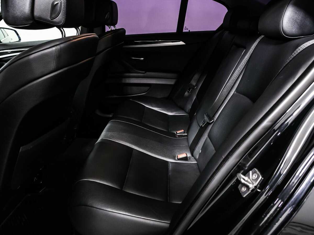 BMW 5 серии 2011 года с пробегом. Фото: #13