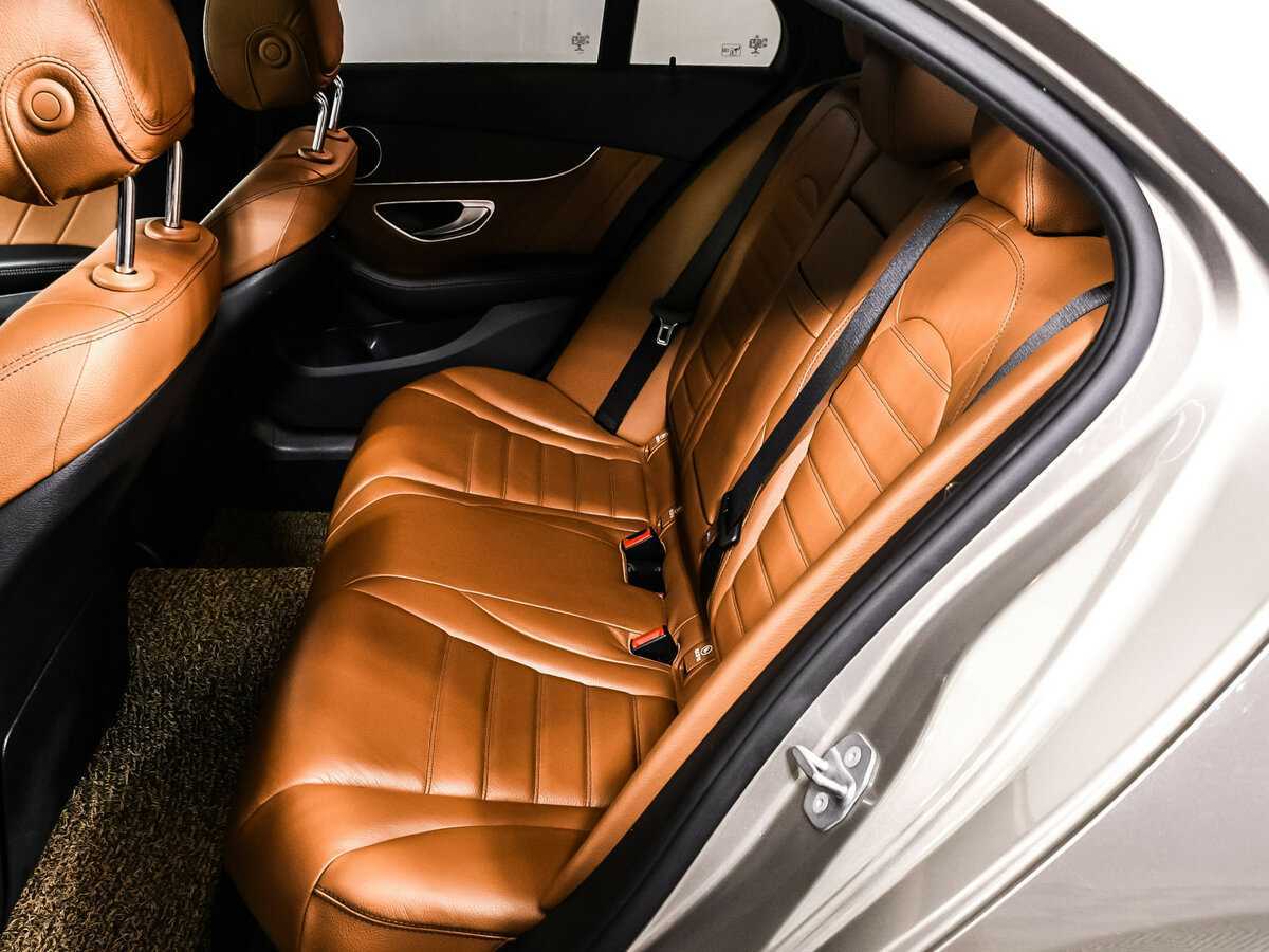Mercedes-Benz C-Класс 2018 года с пробегом. Фото: #12